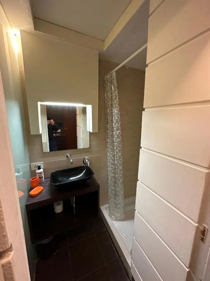 *** Guest house Garden Flat By Vatican Walls Rome Italy